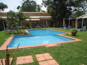 Piscina nel giardino